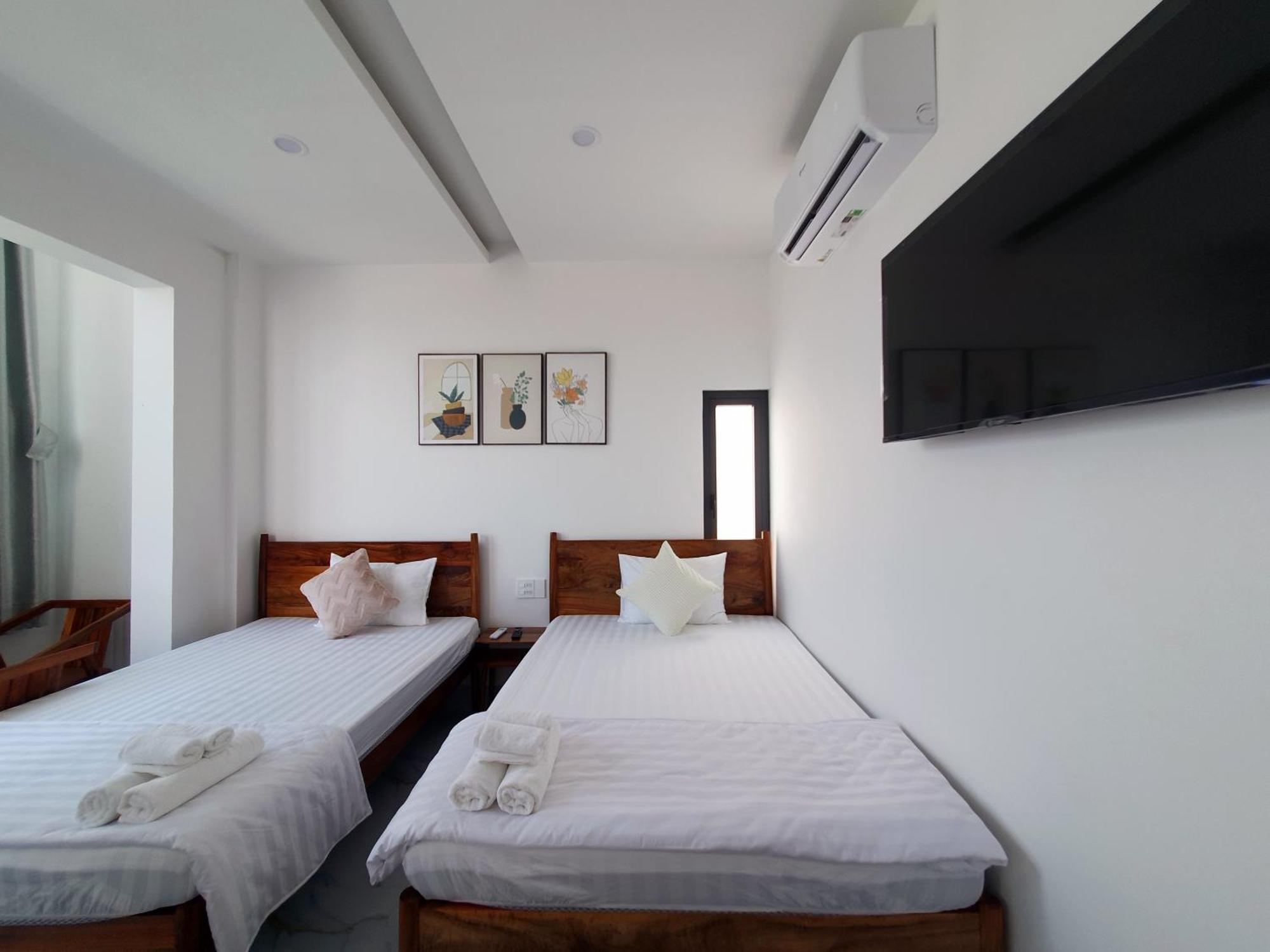 Hero Hostel & Billiards Чау Док Екстериор снимка