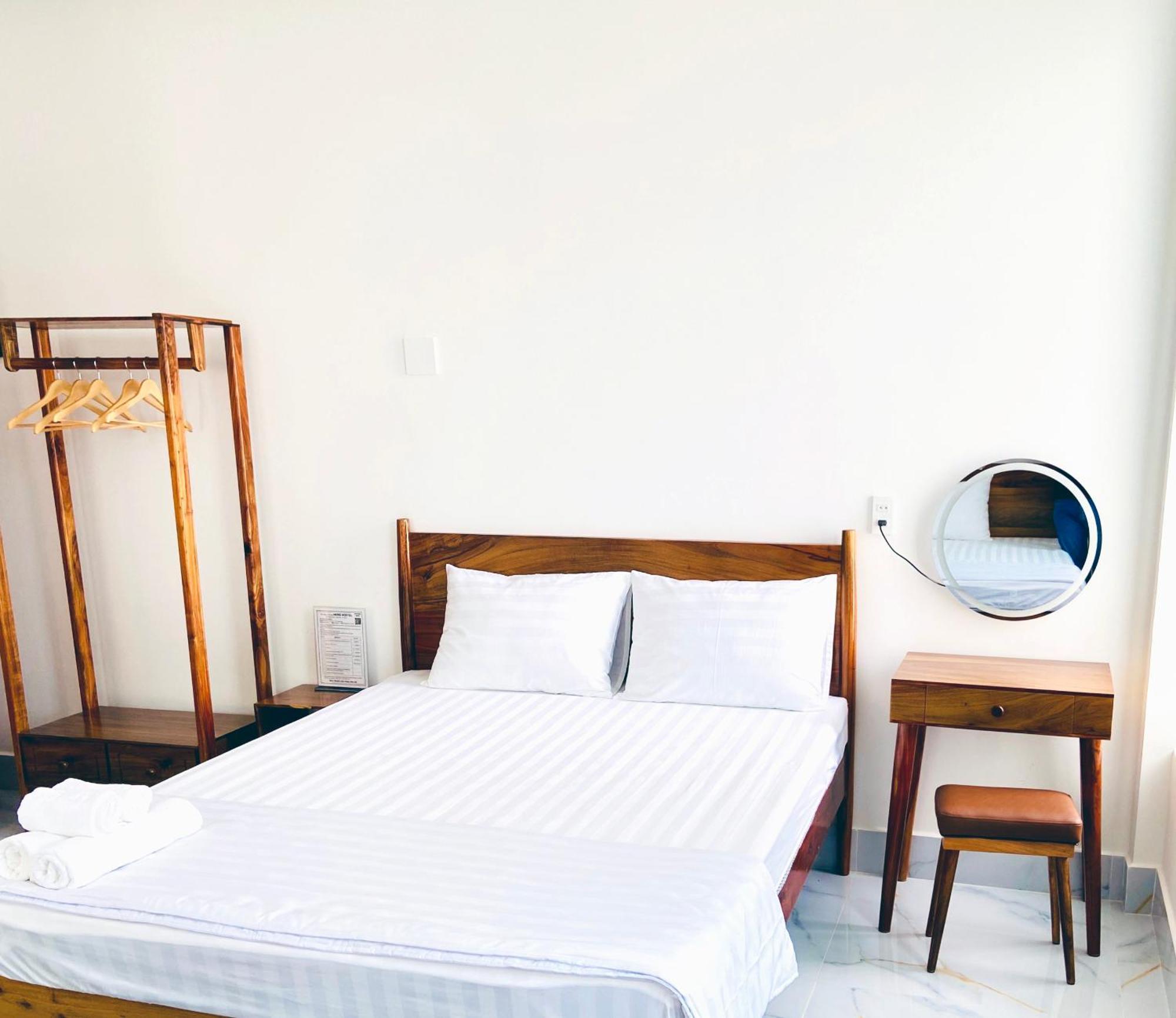 Hero Hostel & Billiards Чау Док Екстериор снимка