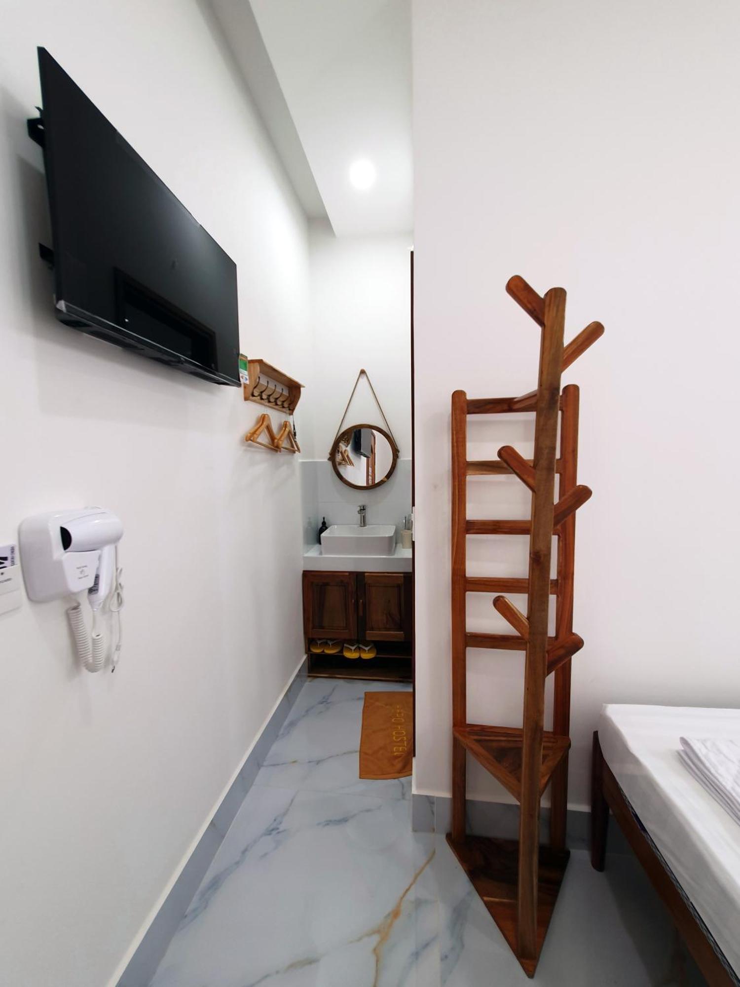 Hero Hostel & Billiards Чау Док Екстериор снимка