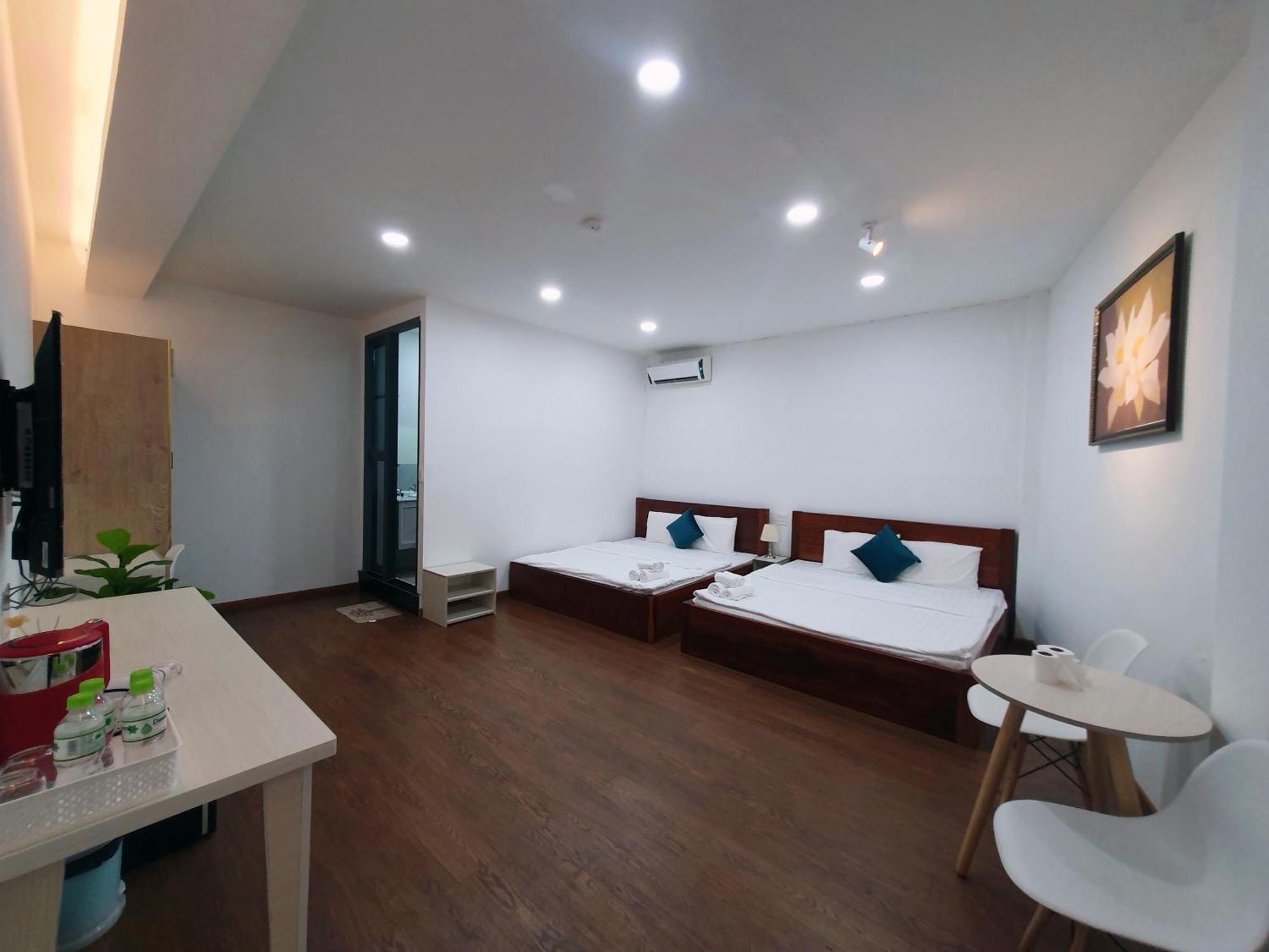 Hero Hostel & Billiards Чау Док Екстериор снимка