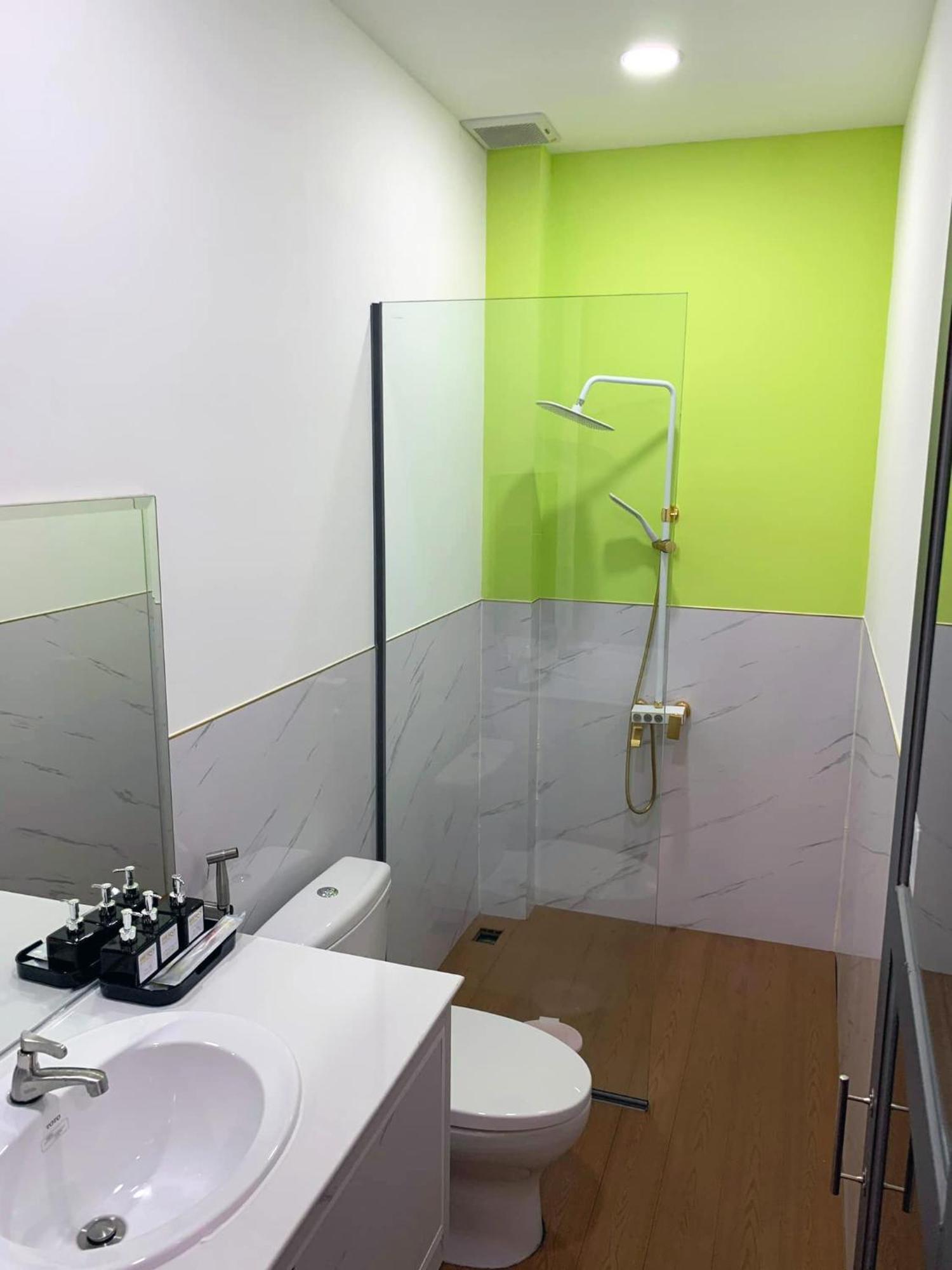 Hero Hostel & Billiards Чау Док Екстериор снимка