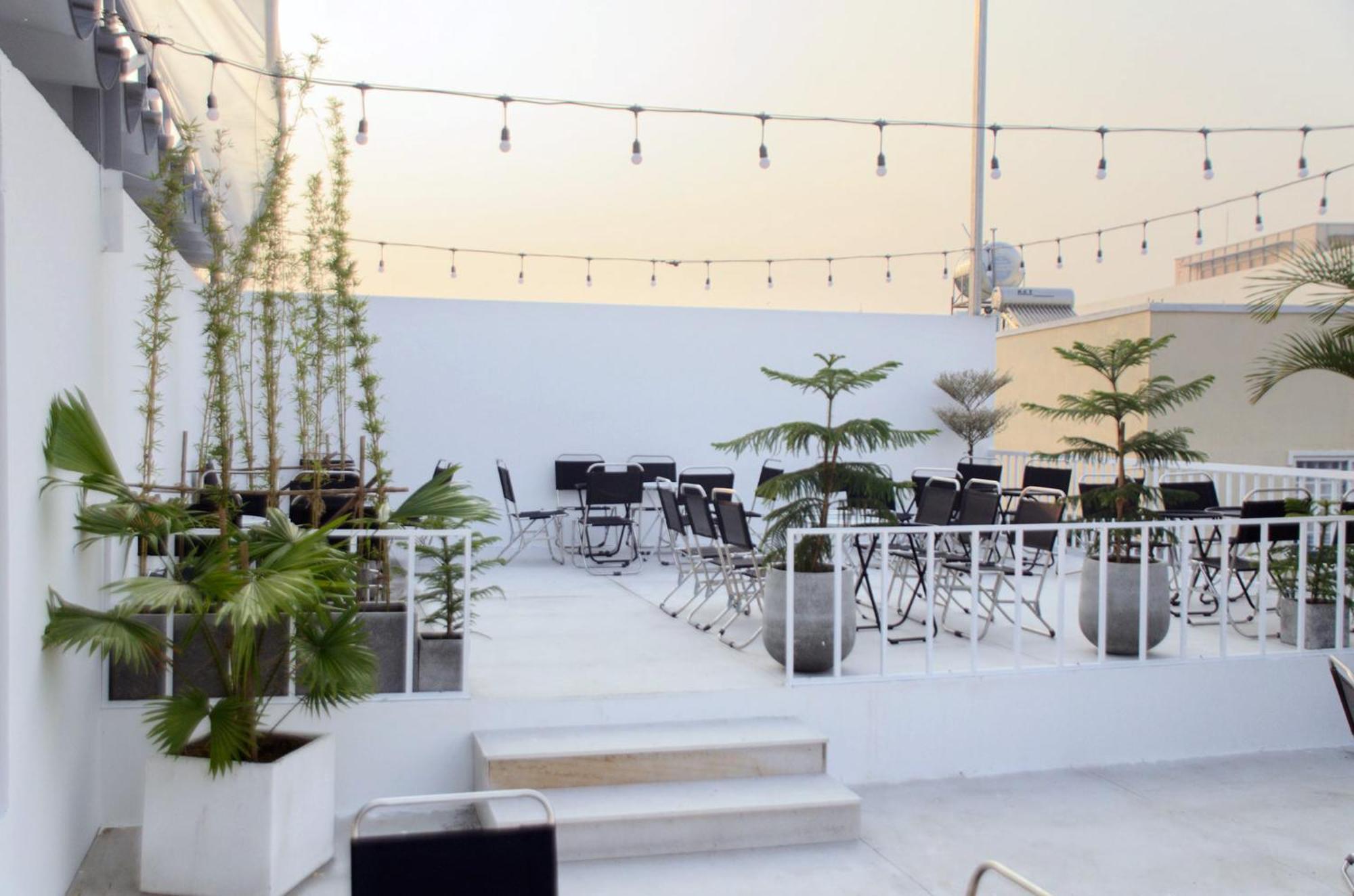 Hero Hostel & Billiards Чау Док Екстериор снимка